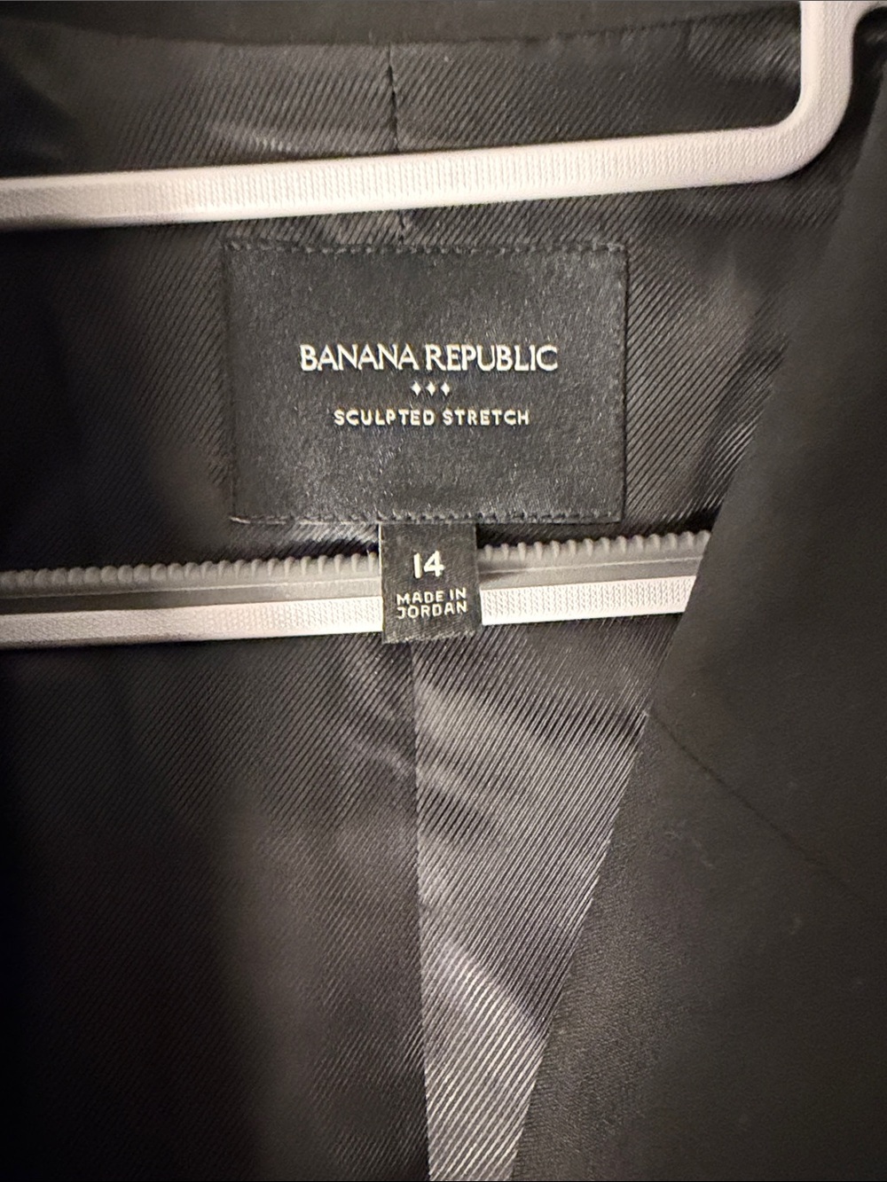 Banana Republic Women's Black Single-Button Suit Blazer - Picture 3 of 9